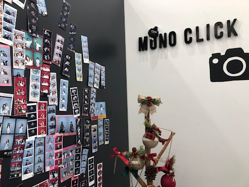 Hình ảnh bên trong cửa hàng của Mono Click TẠI THỊ TRƯỜNG PHOTOBOOTH HÀ NỘI